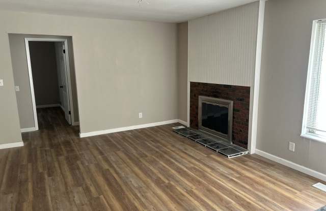 12011 Jerries Ln Gallery 2