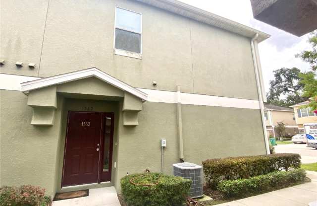 1562 SCARLET OAK LOOP Gallery 3
