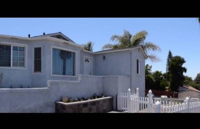 Amazing 3 Bedroom 1 Bathroom House High off street with Incredible views. photos photos