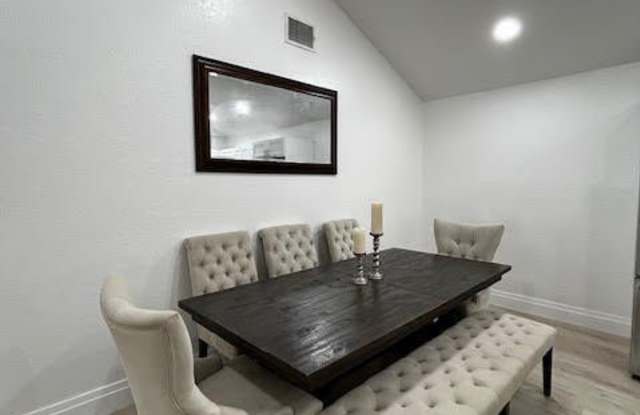 13647 Yarmouth Court Gallery 3