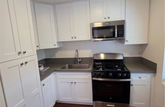 5863 Whitnall - 5863 Whitnall Highway, Los Angeles, CA 91601
