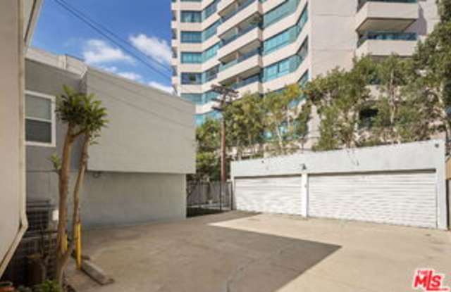 10481 Ashton Avenue Gallery 3