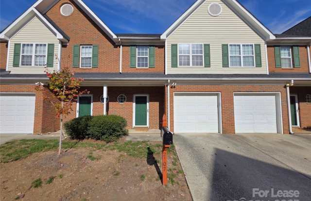 2107 Lennoxshire Square Court - 2107 Lennoxshire Square Court, Charlotte, NC 28210