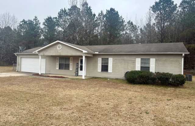 106 Maplewood Drive - 106 Maplewood Drive, Haskell, AR 72015