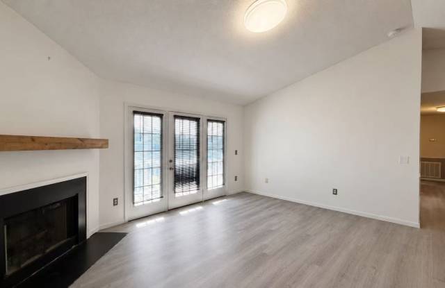 907 Pelham Square Way - 1 Gallery 3