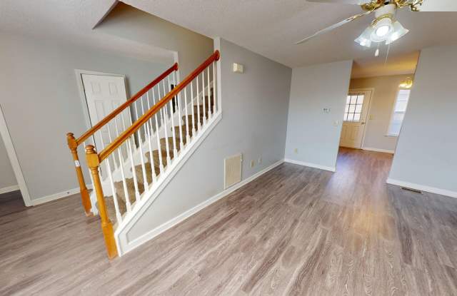 Three Bedroom Spacious Columbia, TN Townhome! Gallery 4