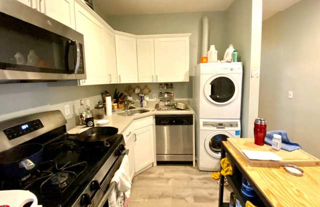 Mission Hill Modern 4bed / 2bath with laundry in unit- available September 2026 photos photos
