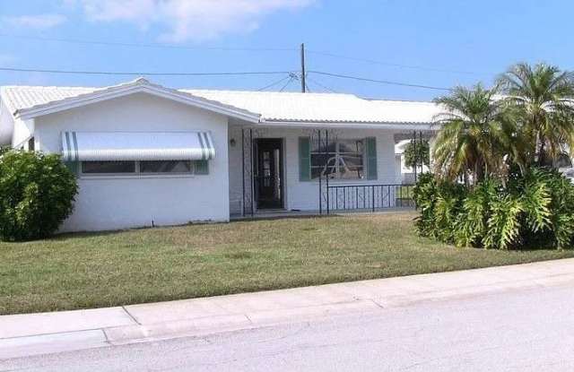 4223 100th Avenue photos photos 4223 100th Avenue photos photos