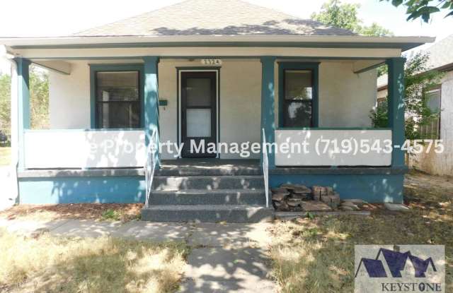 Freshly Painted Home - 2 Bedrooms/1 Bath/ 2 Car Garage- $1500/$1500 photos photos