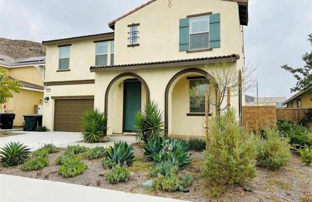 3096 Mammoth Ave - 3096 Mammoth Avenue, Jurupa Valley, CA 92509