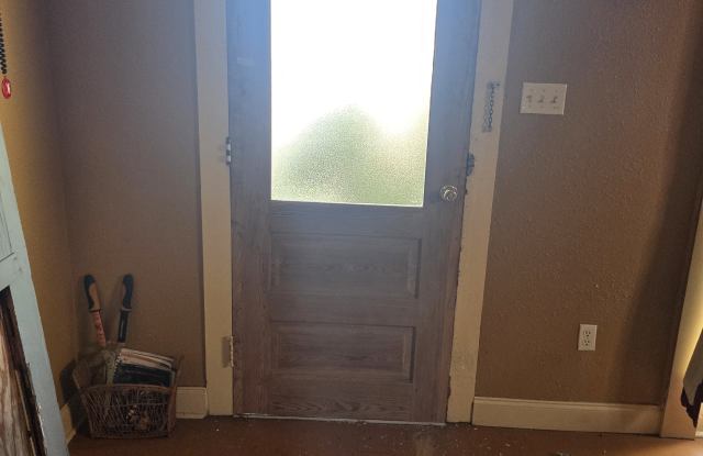 1821 Peniston Street photos photos