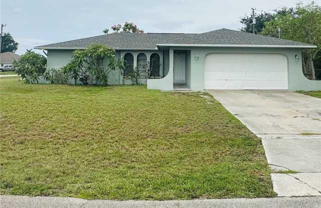 3822 SW 5th Place Gallery 1