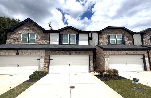 Welcome Home to a Townhome!! Gallery 3