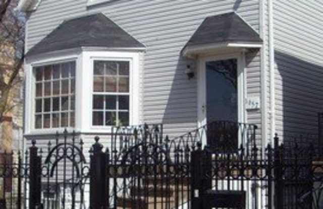 1657 N Harding Avenue photos photos