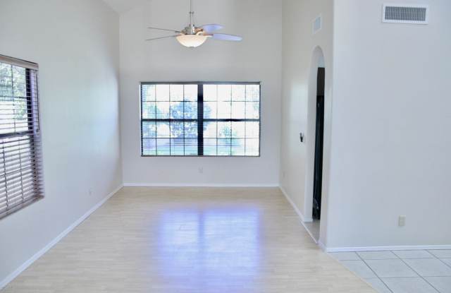 9144 E JENAN Drive Gallery 2