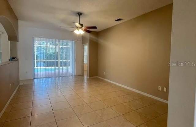 1819 WEDGEWOOD Way Gallery 3