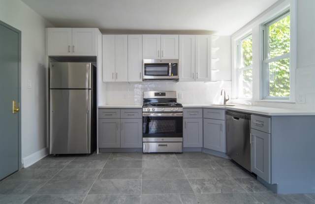 27 LINCOLN ST - 27 Lincoln Street, Jersey City, NJ 07307