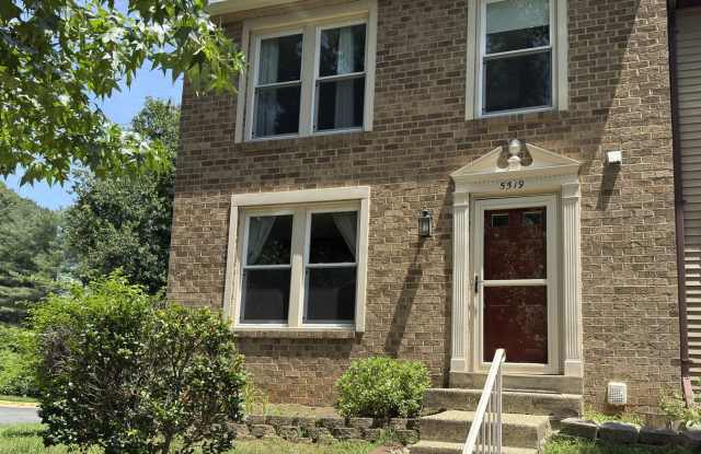 3 Bed 4 Bath Townhome for Rent in Fairfax, VA! Gallery 3