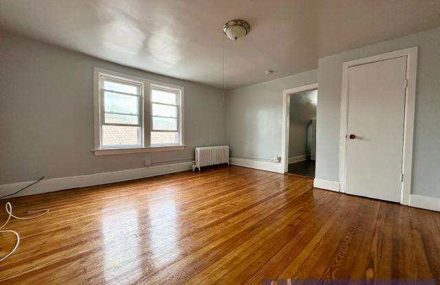 439 S 7th Ave - 439 South 7th Avenue, Mount Vernon, NY 10550