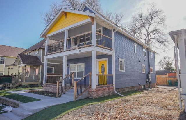 121 E Las Animas St photos photos