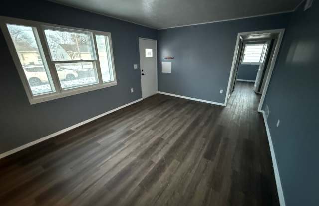 2103 Willowrow Avenue Northeast photos photos