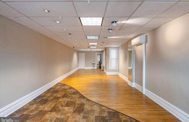 4 W LANCASTER Avenue Gallery 4