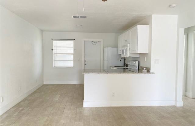 317 Tarpon Drive - 317 Tarpon Drive, Cape Coral, FL 33904 317 Tarpon Drive - 317 Tarpon Drive, Cape Coral, FL 33904