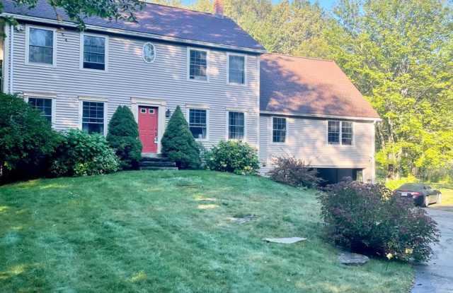 Stunning 5 bedroom Falmouth Home for Rent: Your Private Santuary Awaits photos photos