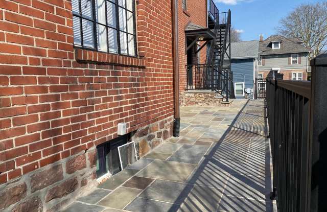 189 S MAIN STREET Gallery 4