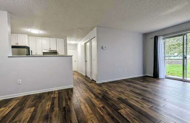 408 East 15th Street - 107 Gallery 4