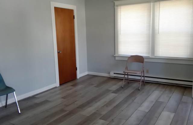 Renovated 1 story house. Gallery 4