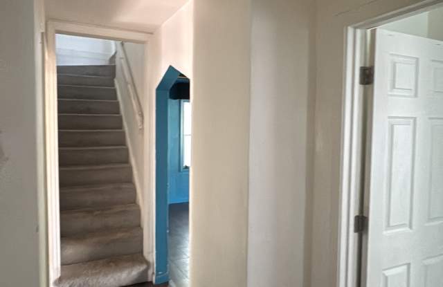 18470 Grandville Avenue Gallery 1
