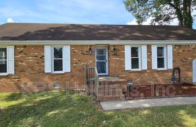 2536 Roundtree Circle photos photos