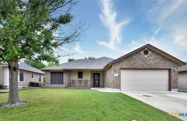 2251 Hazelwood Gallery 1