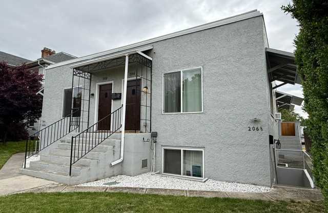 Fully Furnished 1 Bedroom 1 Bathroom WITH laundry! photos photos