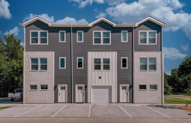 422 S Lillian Street S photos photos