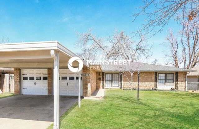 5713 Northwest 33rd Street photos photos