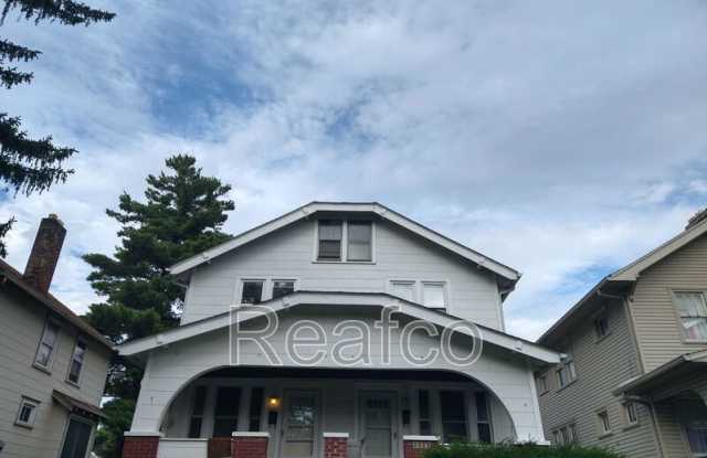 206 N Harris Ave photos photos