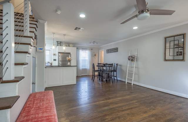 4710 Bradford Drive Gallery 4