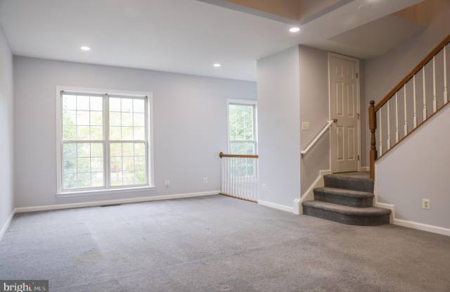 6324 LOCUST TREE Lane Gallery 4