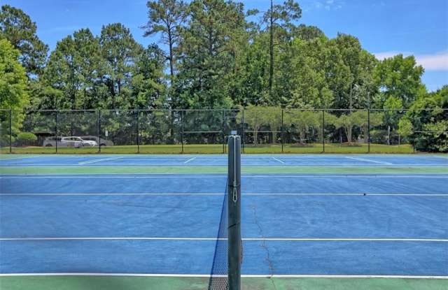 14 Sandy Pond Court Gallery 3