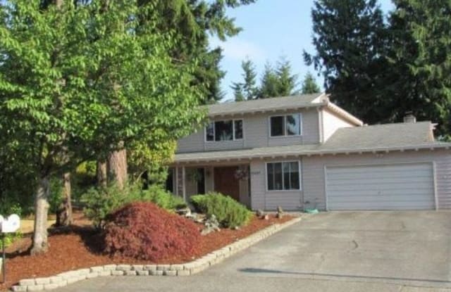 13407 SE 159th Pl - 13407 Southeast 159th Place, Fairwood, WA 98058