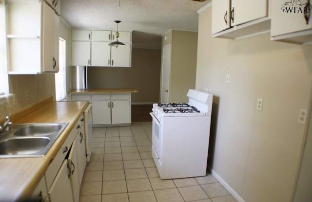 5125 PARKLANE DRIVE Gallery 2