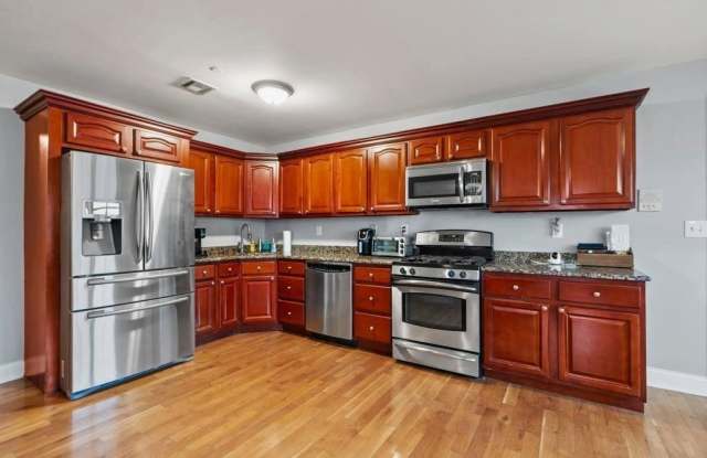 91 BROADWAY photos photos