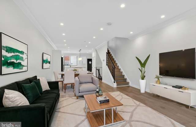 3336 SALMON Street photos photos