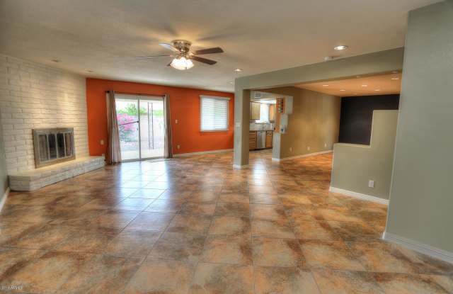 1207 E LOYOLA Drive Gallery 2