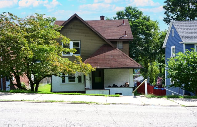 222 Pennsylvania Ave - 222 Pennsylvania Avenue, Clairton, PA 15025