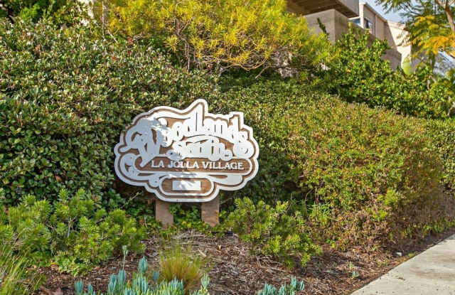 Bright and Spacious End Unit La Jolla - 3252 Via Marin, San Diego, CA 92037