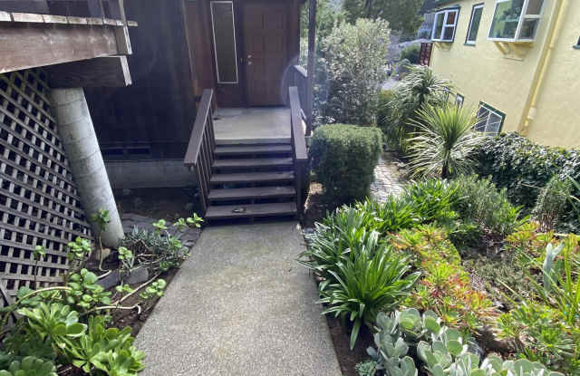 318 Corte Madera Ave-1 - 318 Corte Madera Avenue, Corte Madera, CA 94925