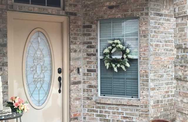 6229 Garden Ct Gallery 2